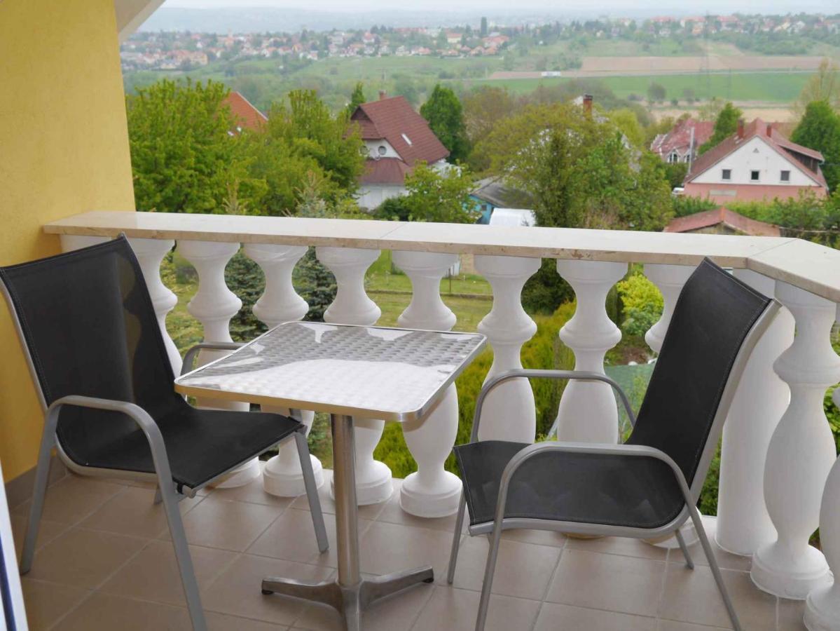 Apartments In Alsopahok/Balaton 27597 Esterno foto